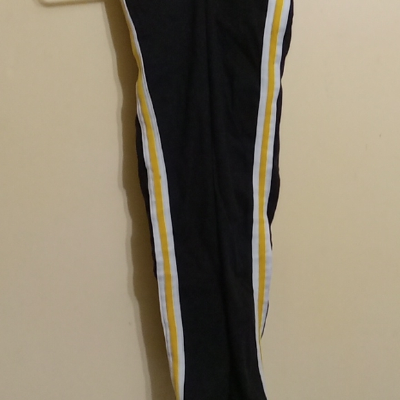 Thrill - Picture 2 of 3